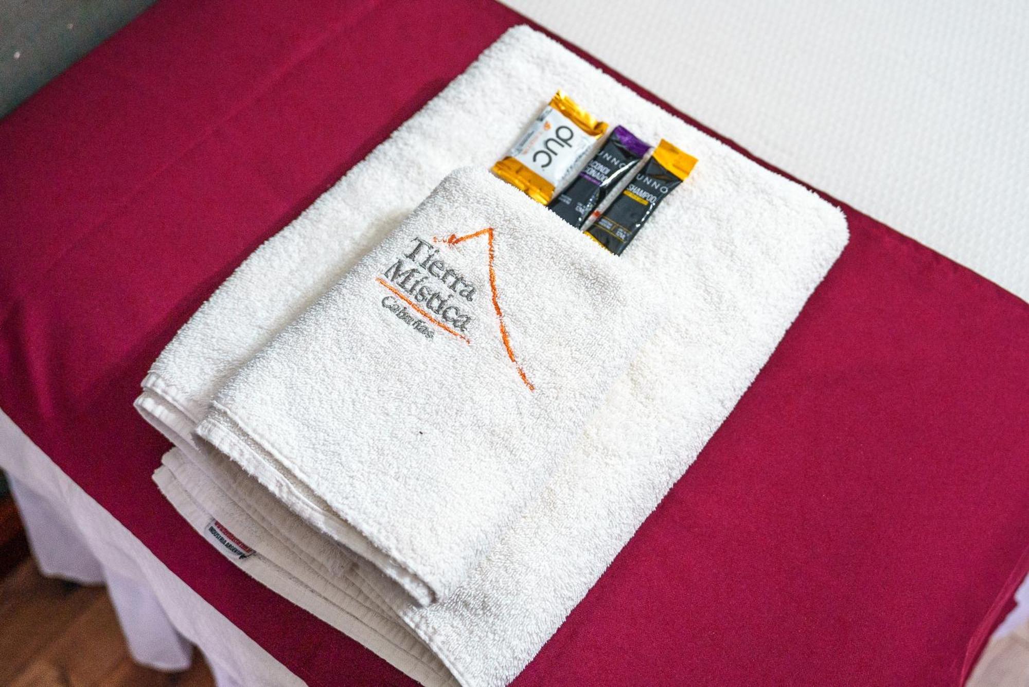 Cabanas Tierra Mistica อูซัวยา ภายนอก รูปภาพ